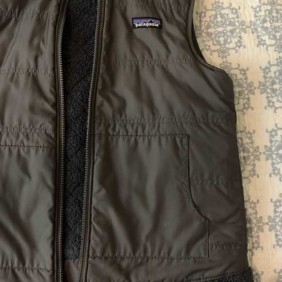 Patagonia reversible fleece vest - Picture 6 of 6